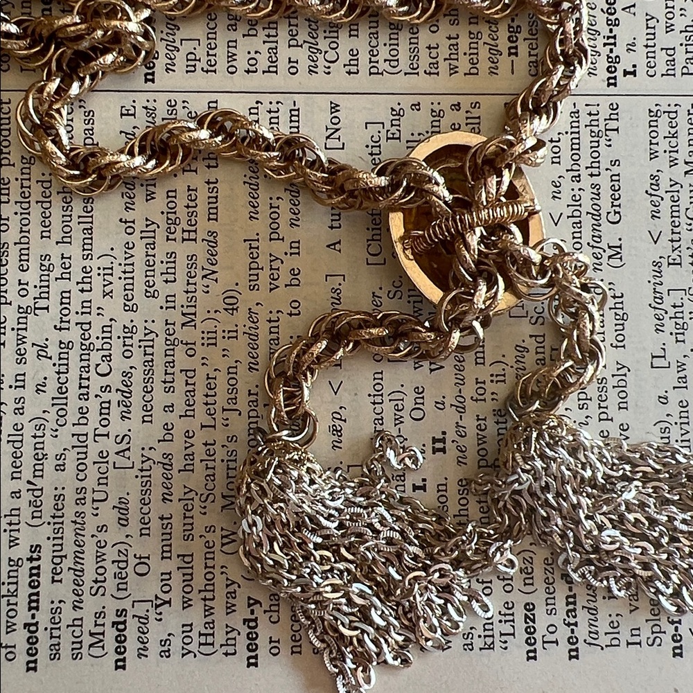 Vintage Gold Chain & Tassel Adjustable Necklace - Picture 11 of 12